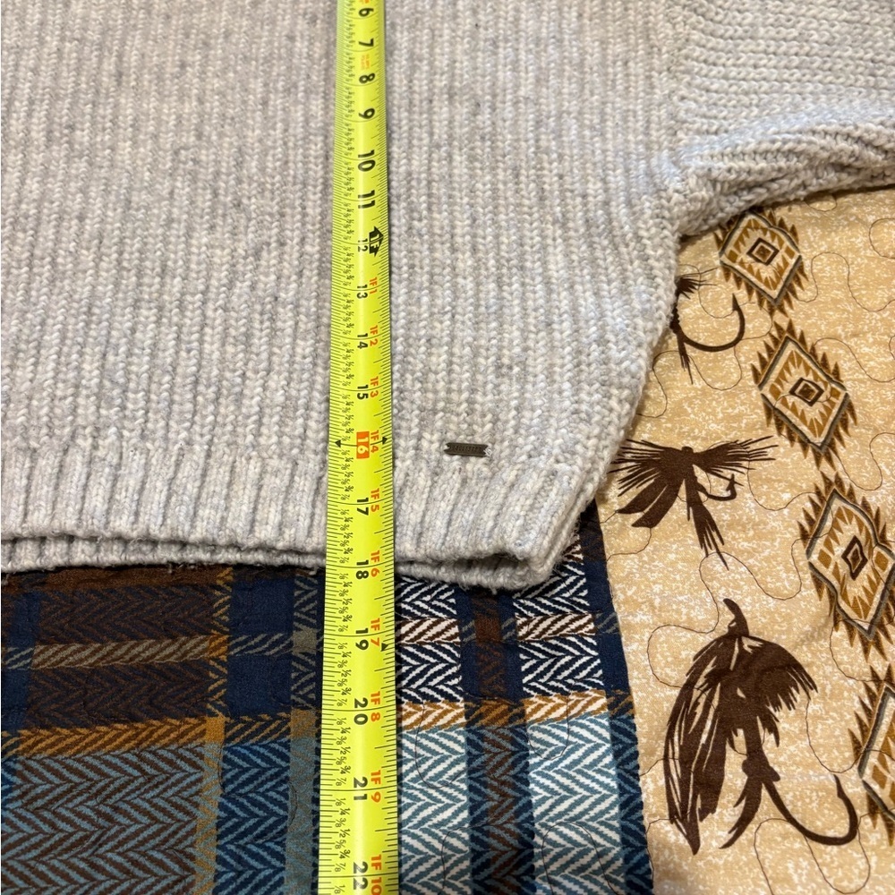 Hollister Light Gray Crew Neck cropped Sweater long sleeve women’s M - Picture 9 of 10